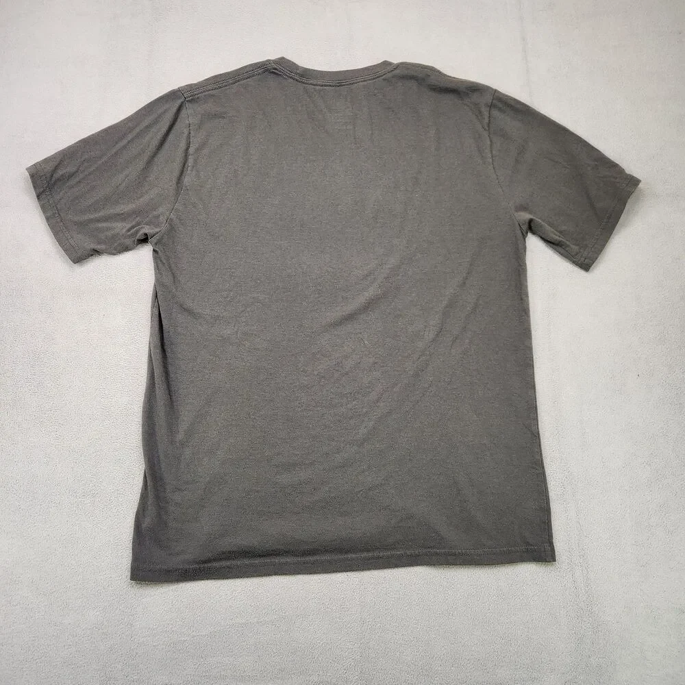 Huk T-Shirt‎ Men's Size Medium Gray Short Sleeve Crew Logo Graphic Tee Fishing